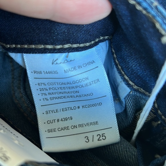 NWT Kancan Gabriella Split-hem Jean - Picture 7 of 7